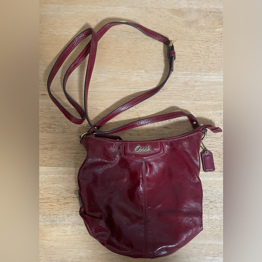 VINTAGE COACH RED PATENT LEATHER CROSSBODY BAG SWINGPACK PURSE SHOULDER BAG